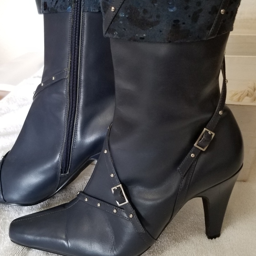 Bellini Vanity Blue Leather Short Boots Size 7W